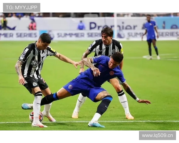 纽卡主场顽强2比2逼平切尔西